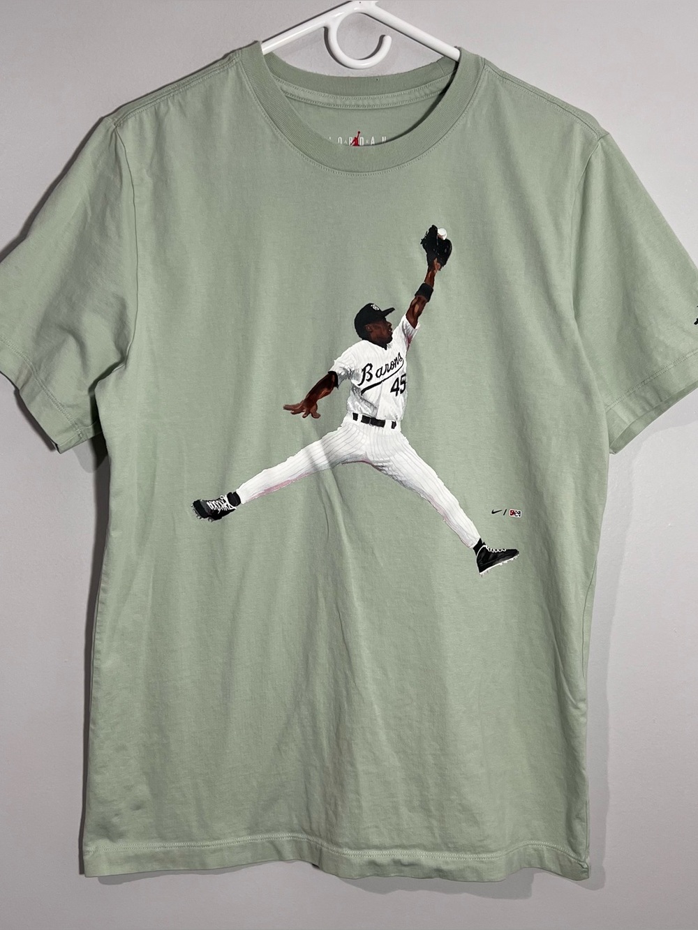 Air Jordan Barons Baseball Jumpman Green Short Sleeve T-Shirt Mens Medium